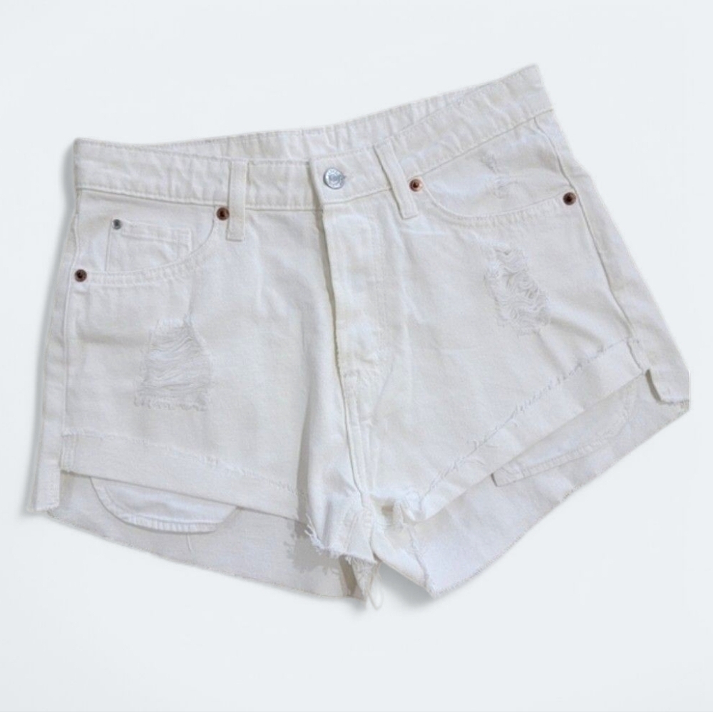 & Denim High Waist Short Cheeky White Frayed Hem Cut off shorts Size 6